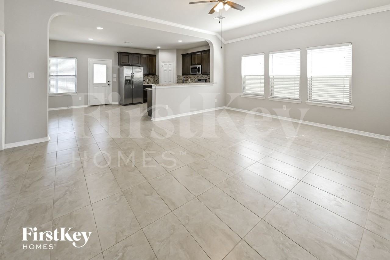 7247 Foxtail Meadow Ct - Photo 4 of 15