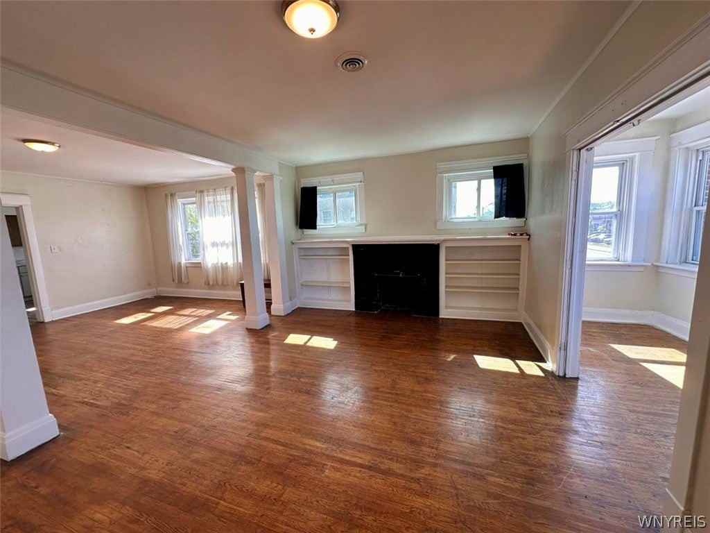 2265 Delaware Ave - Photo 4 of 20
