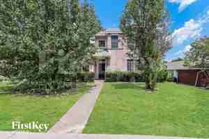 featured image of 520 Dogwood Trl
