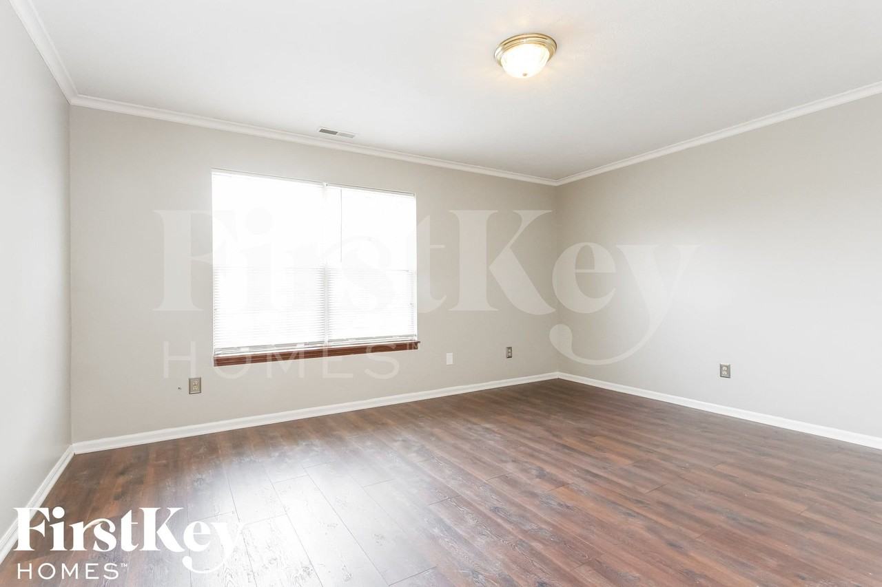 4915 Aquaduct Dr - Photo 6 of 15