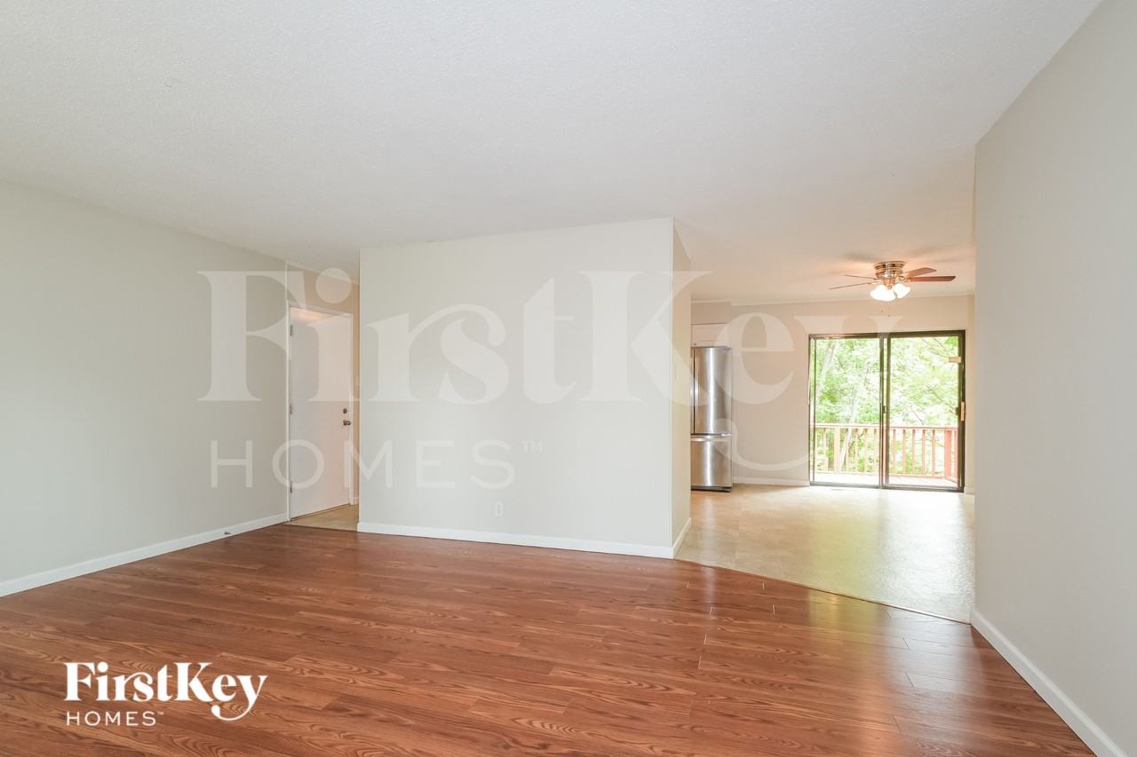 357 Pegasus Dr - Photo 3 of 16