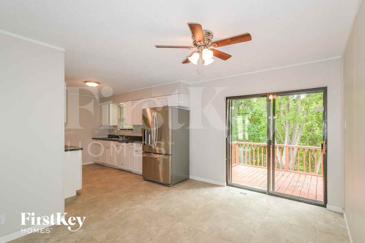 357 Pegasus Dr - Photo 5 of 16