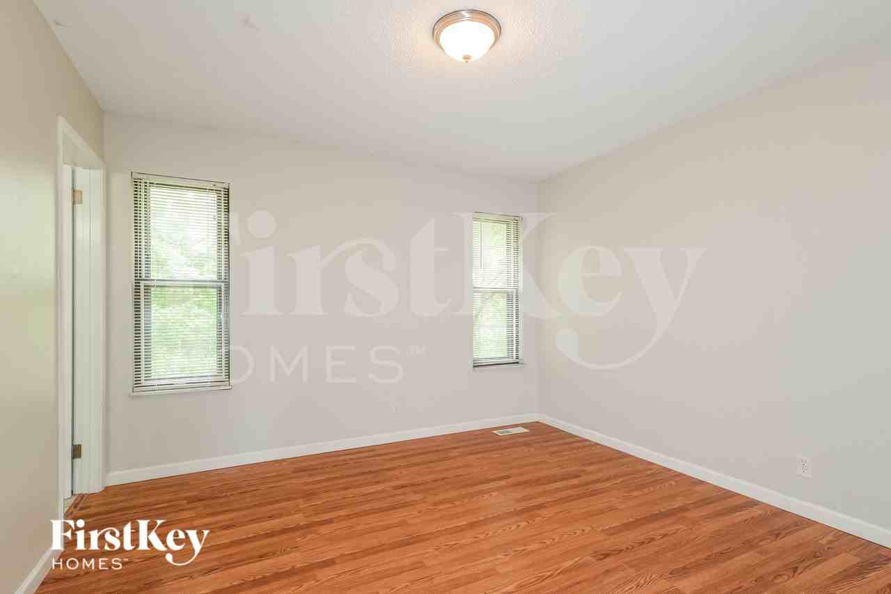 357 Pegasus Dr - Photo 7 of 16