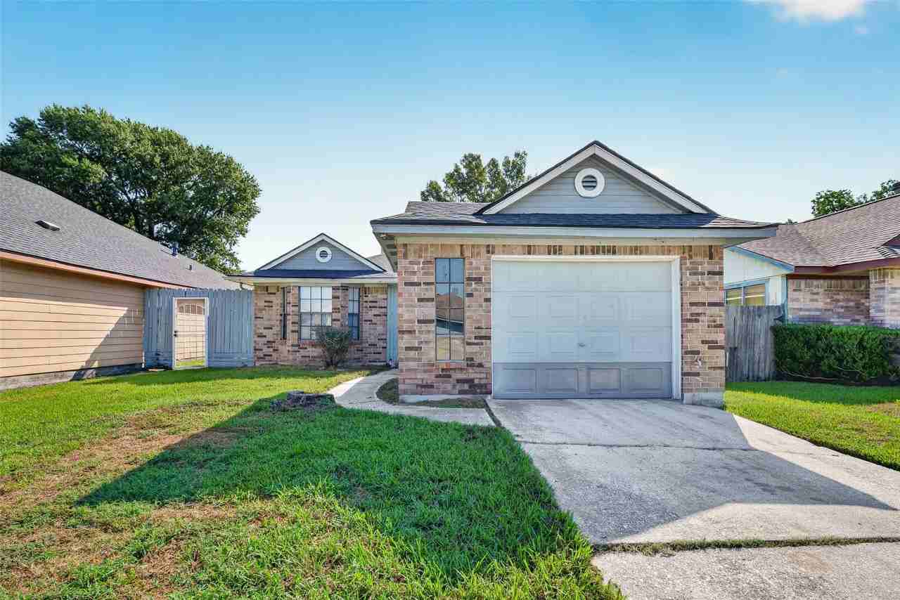 1126 Holbech Ln - Photo 2 of 28