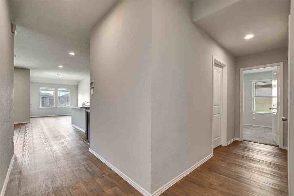 5123 Cortland Pine Trl - Photo 4 of 33