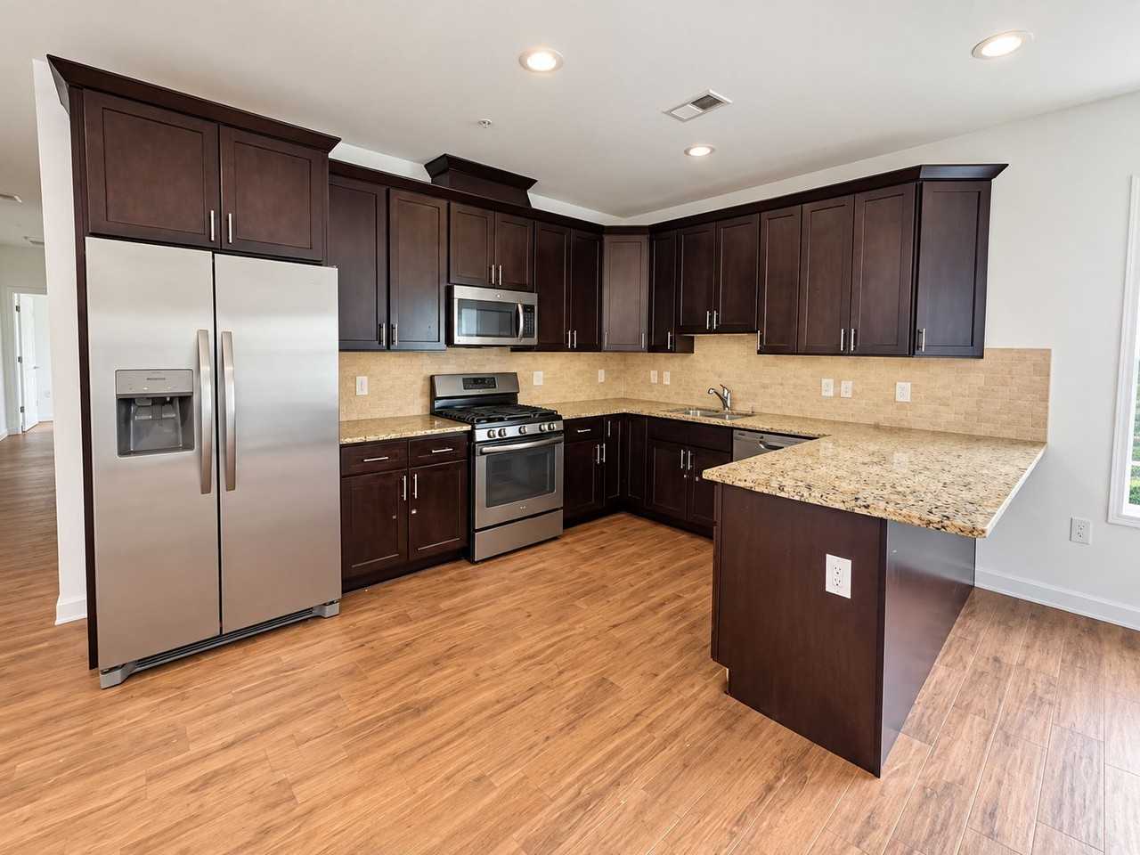 1317 North Ave ##204 - Photo 7 of 29