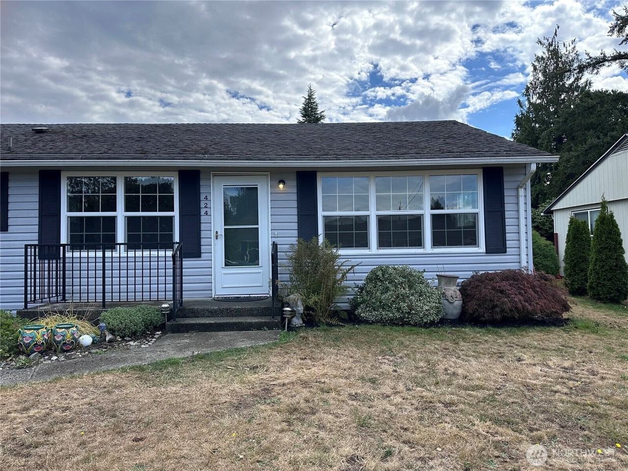 424 50th St Sw - Photo 2 of 21