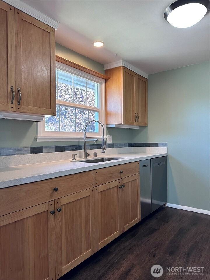 424 50th St Sw - Photo 7 of 21