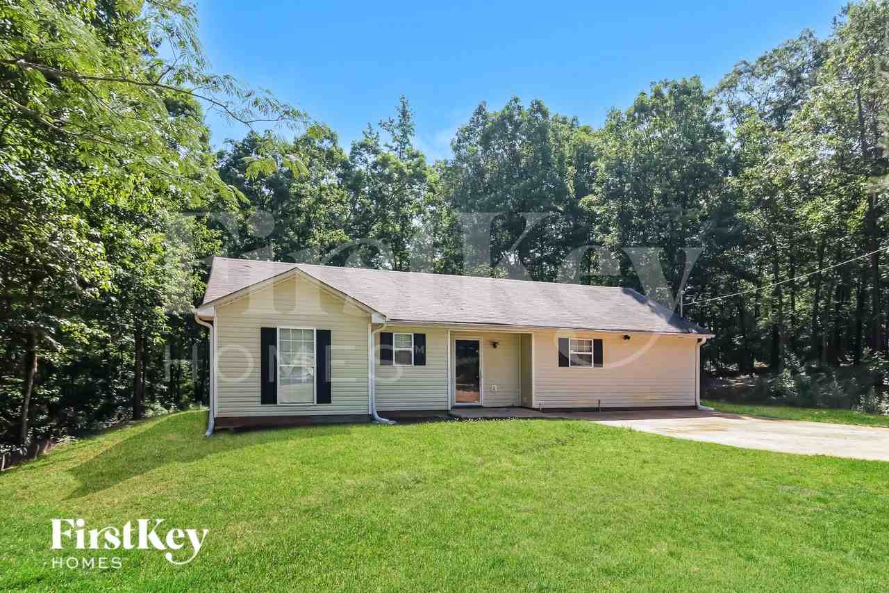 300 Mote Cir - Photo 2 of 16