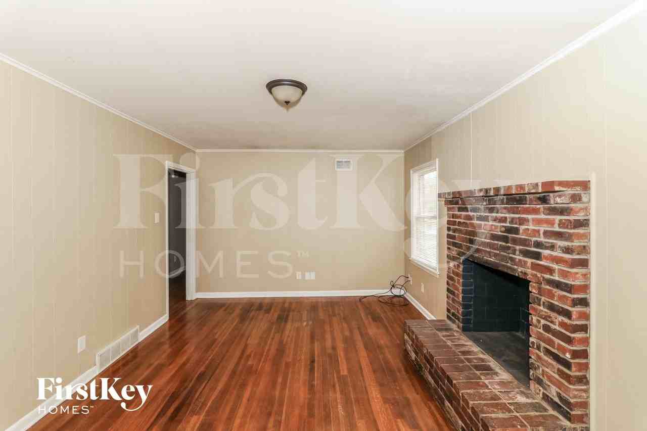 2915 Falkirk Rd - Photo 2 of 15
