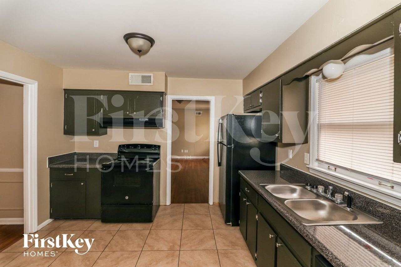 2915 Falkirk Rd - Photo 6 of 15