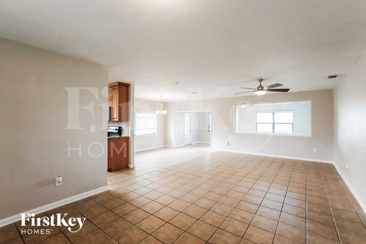 19115 Franjo Rd - Photo 3 of 16