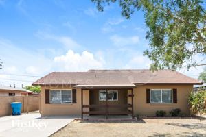 featured image of 1822 N 21st Pl