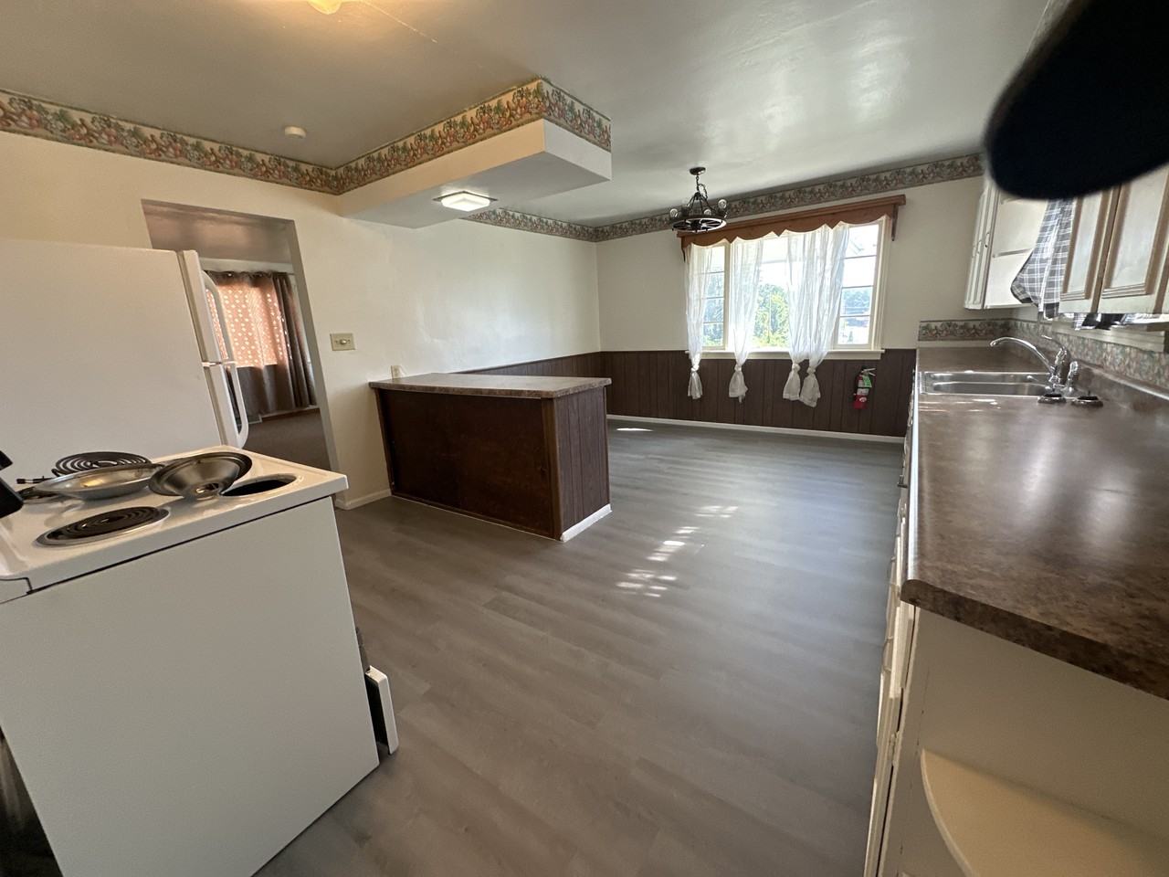 1650 Warren Rd - Photo 4 of 22