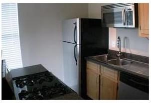1122 N Zang Blvd - Photo 4 of 18