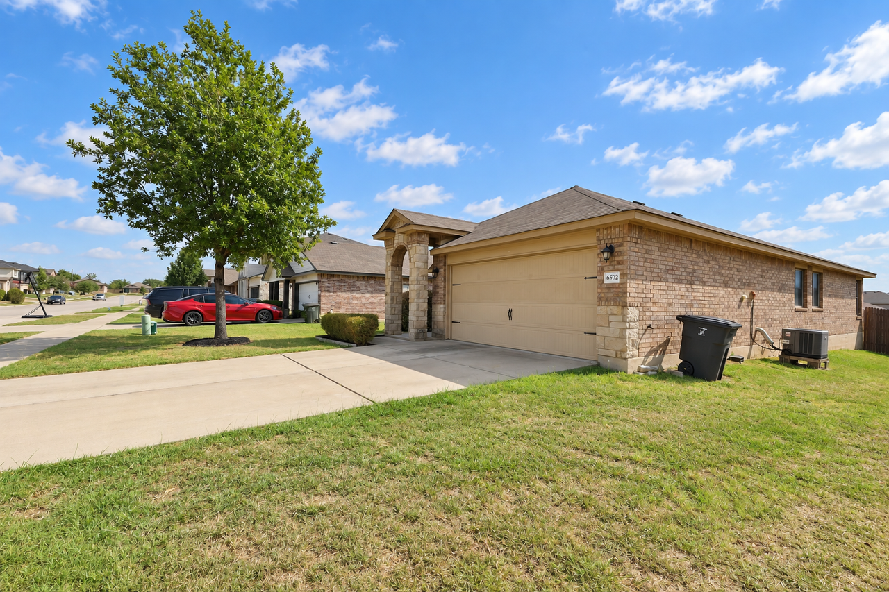 6502 Clear Brook Dr - Photo 3 of 18