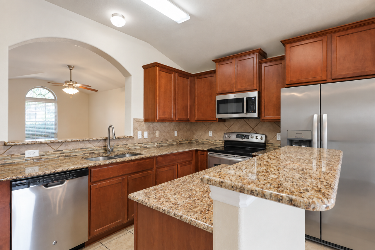 6502 Clear Brook Dr - Photo 5 of 18
