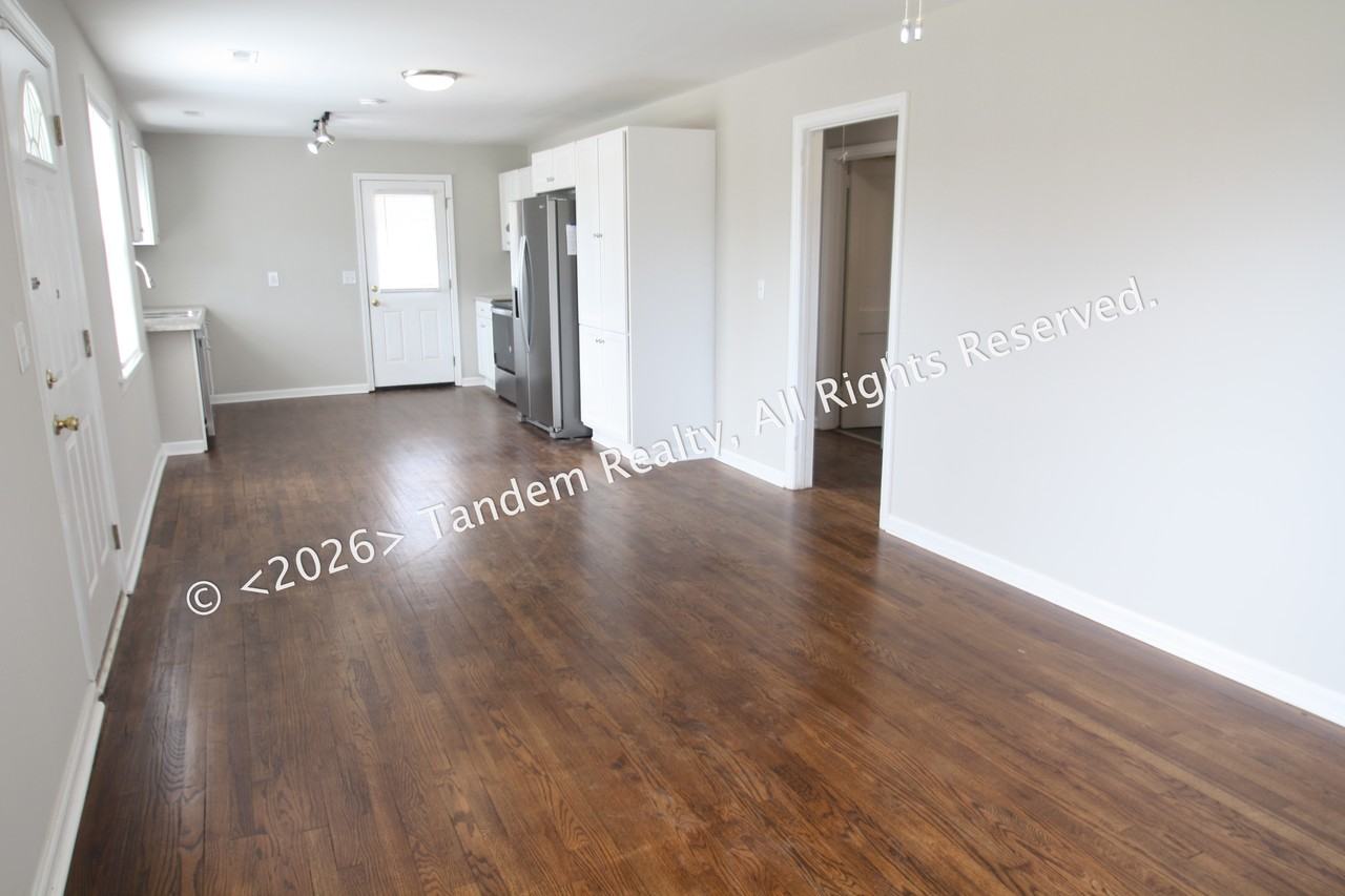 2514 Crossfield Dr - Photo 4 of 15