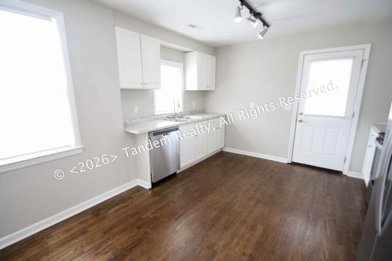 2514 Crossfield Dr - Photo 6 of 15