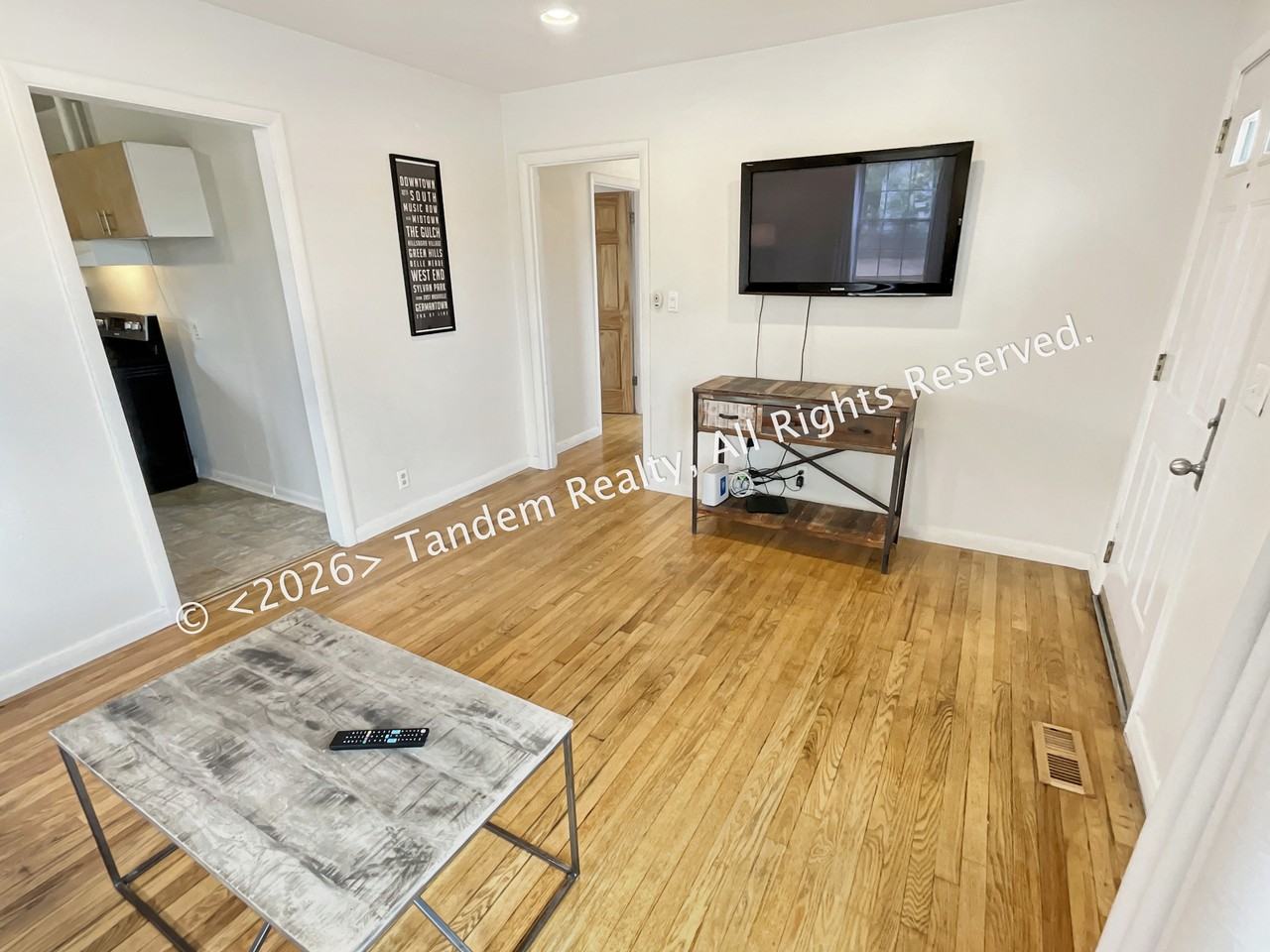 280 38th Ave N - Photo 3 of 14