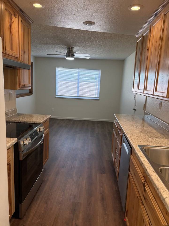 2451 Venus Way - Photo 2 of 4