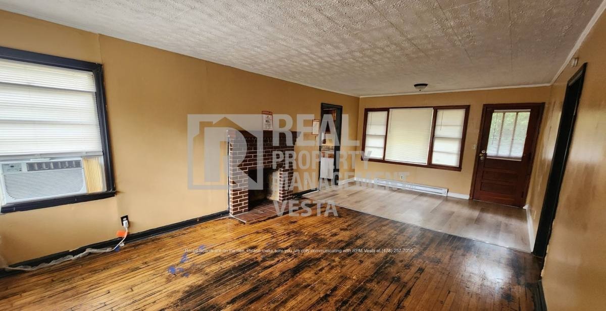 2804 Skyline Dr - Photo 3 of 12