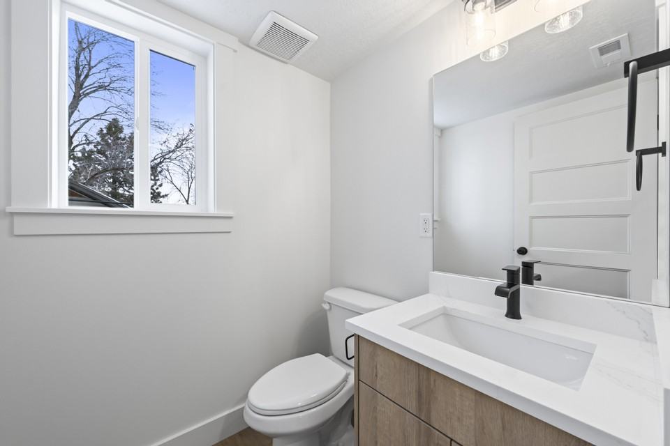2218 Sw #A - Photo 5 of 13