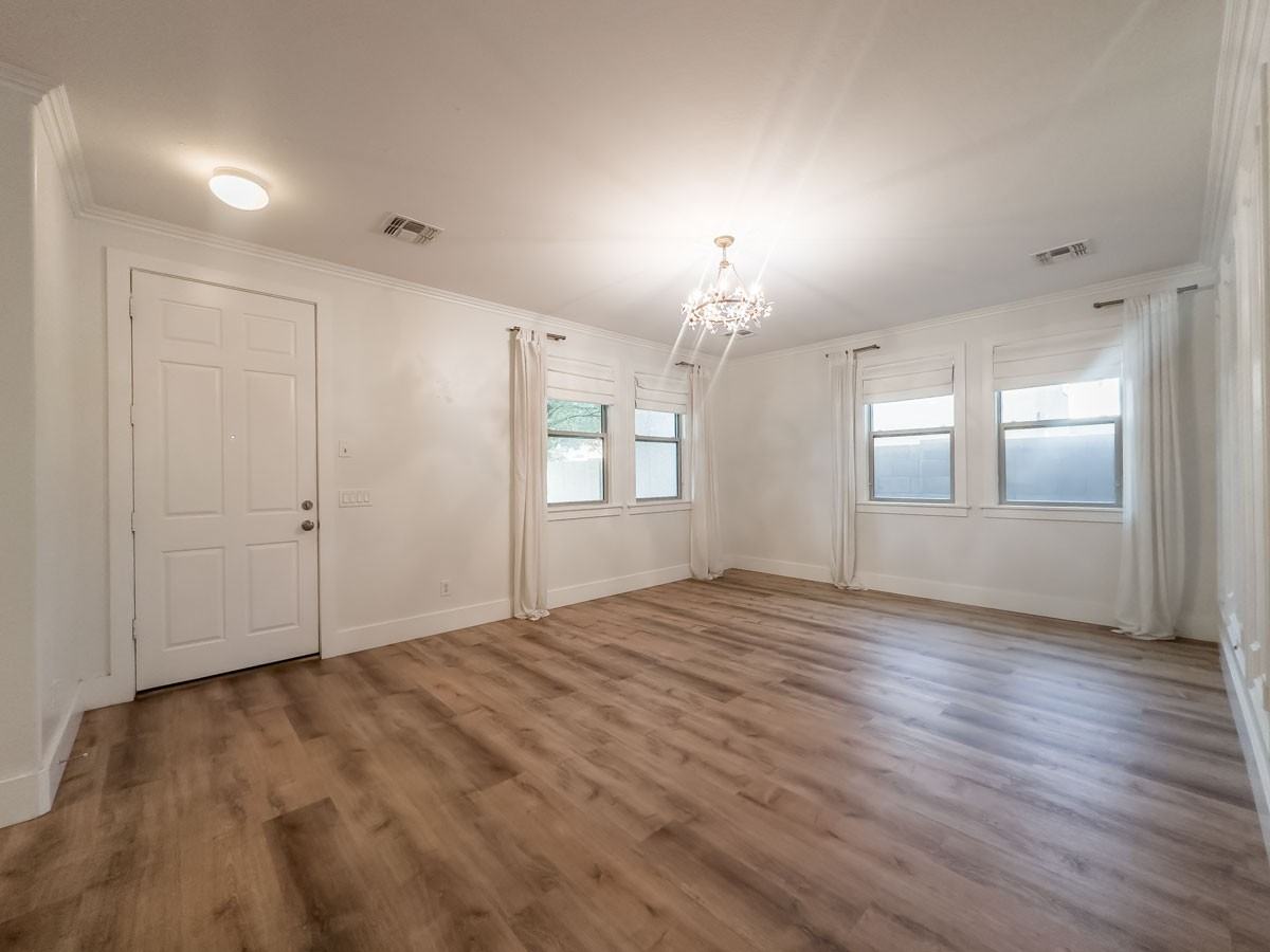 12061 W Louise Ct - Photo 4 of 50