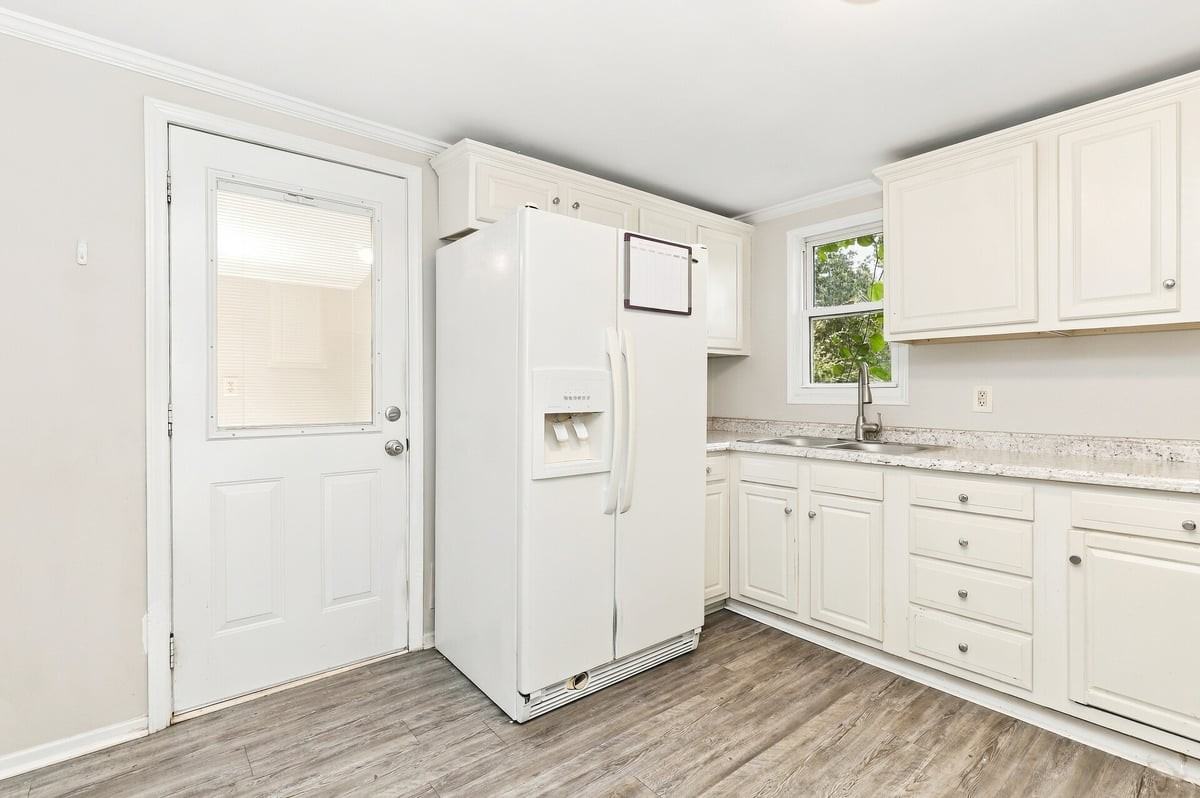 603 Durham St - Photo 6 of 31