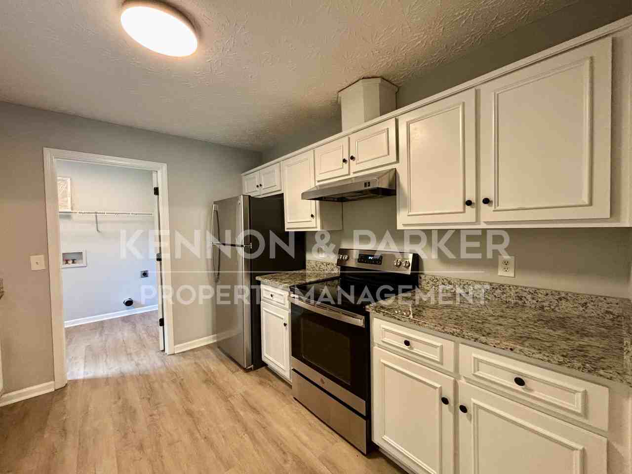 7001 Hunter Hill Ct - Photo 6 of 18