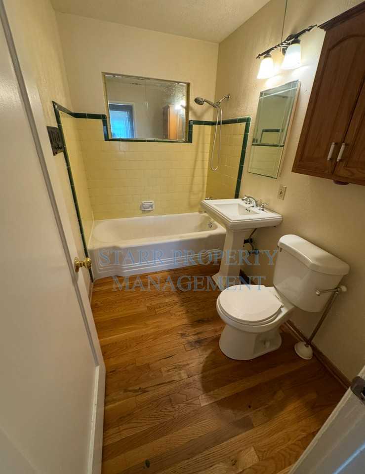 141 W Mckenzie Ave - Photo 7 of 18