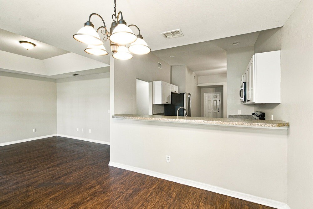 205 Madalyn Ct - Photo 6 of 16