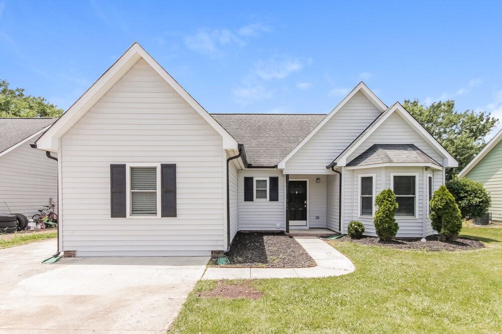 4907 Hunters Knoll Dr - Photo 3 of 16