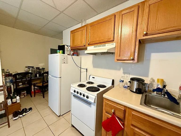 74 Adams St #2 - Photo 4 of 7