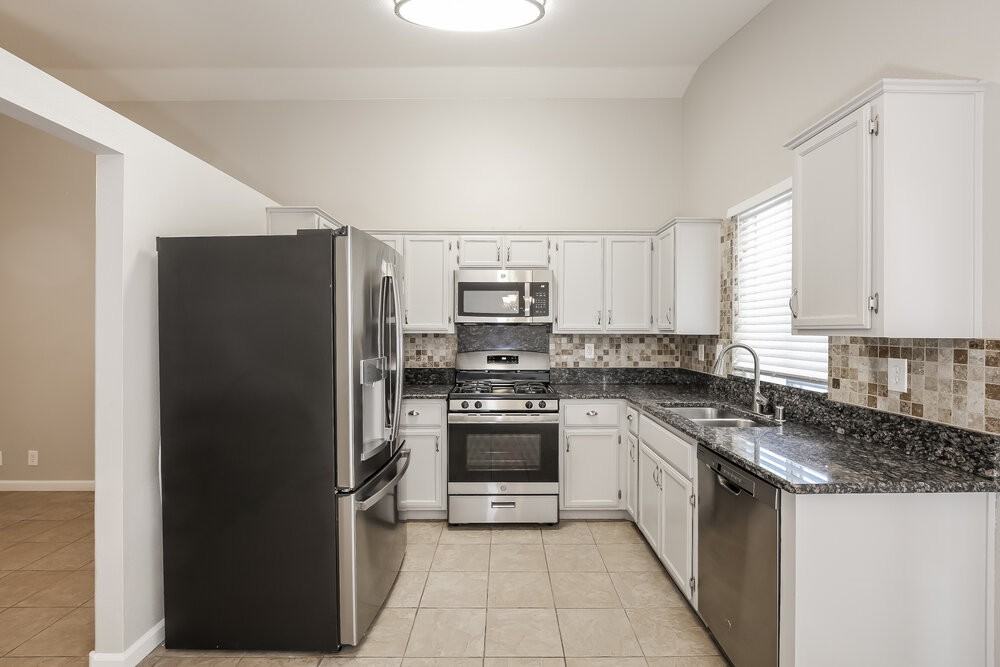 3717 Smoking Gun Ct - Photo 6 of 16