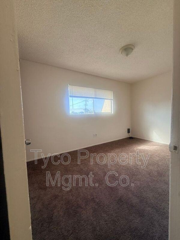 455 Park Way Apt A - Photo 7 of 11