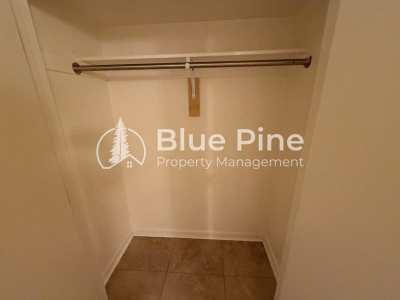 1344 N Main St #B - Photo 4 of 8