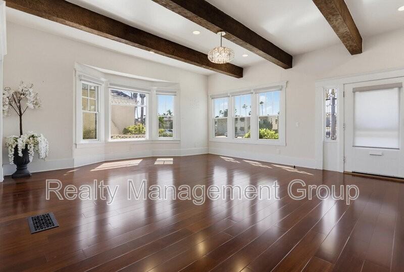 4469 Cleveland Ave #A - Photo 4 of 34