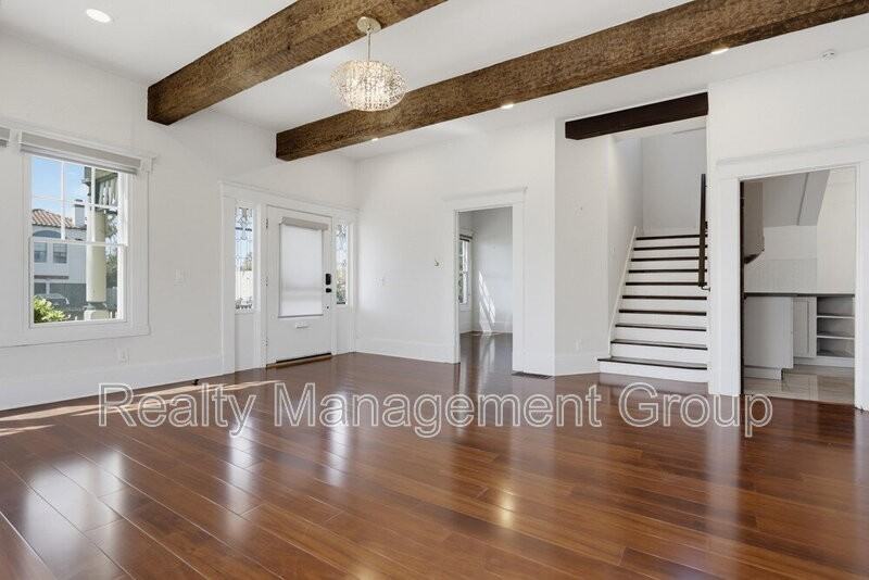 4469 Cleveland Ave #A - Photo 5 of 34
