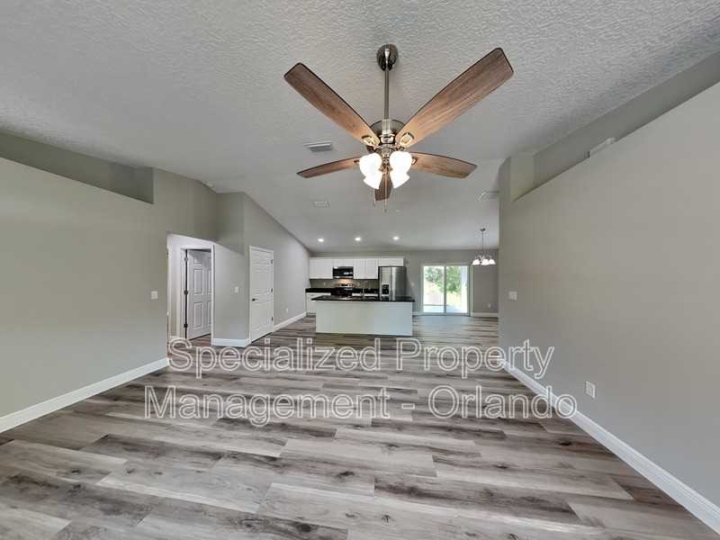 3111 W Viking Ln - Photo 6 of 22