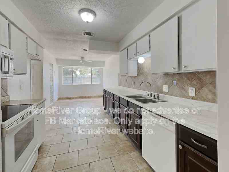 22326 Coriander Dr - Photo 6 of 17
