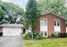 489 Ridgewood Ln - Photo 1 of 1