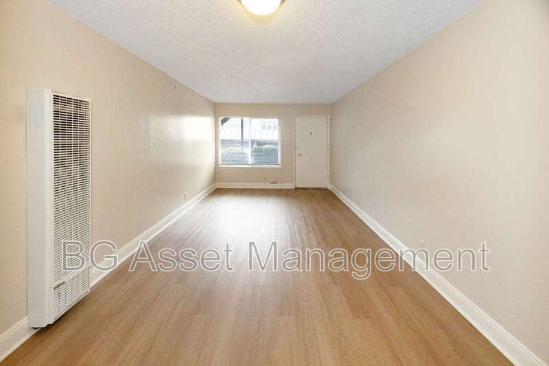 1600 Tyler St #C - Photo 3 of 21