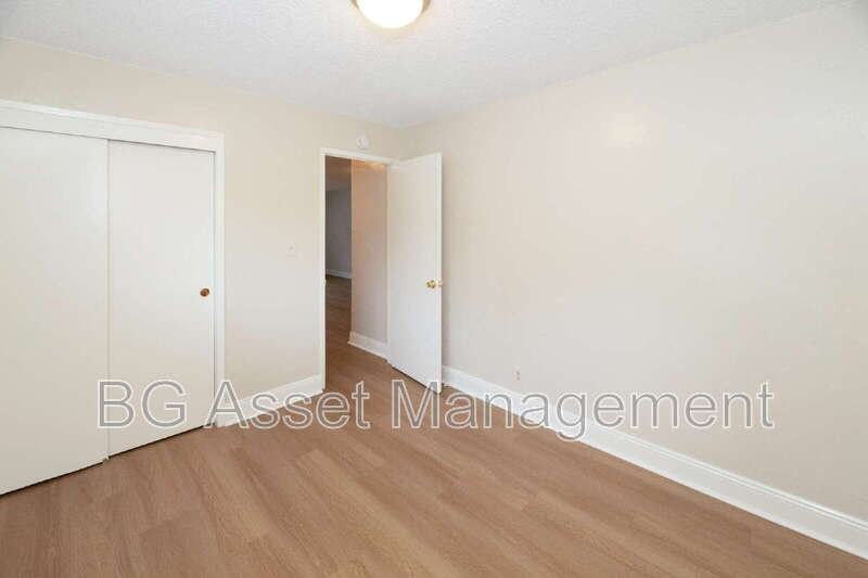 1600 Tyler St #C - Photo 7 of 21