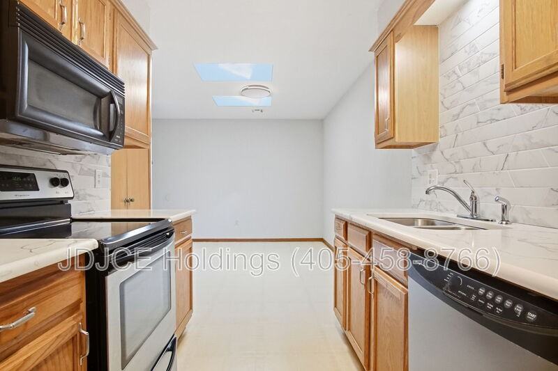 431 W Curtis Dr - Photo 7 of 25