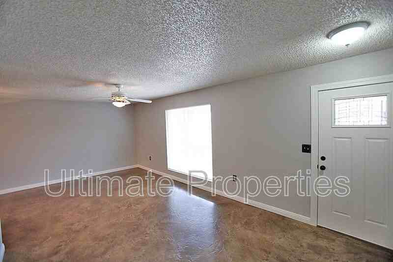 9331 W Arrowhead Dr - Photo 2 of 23