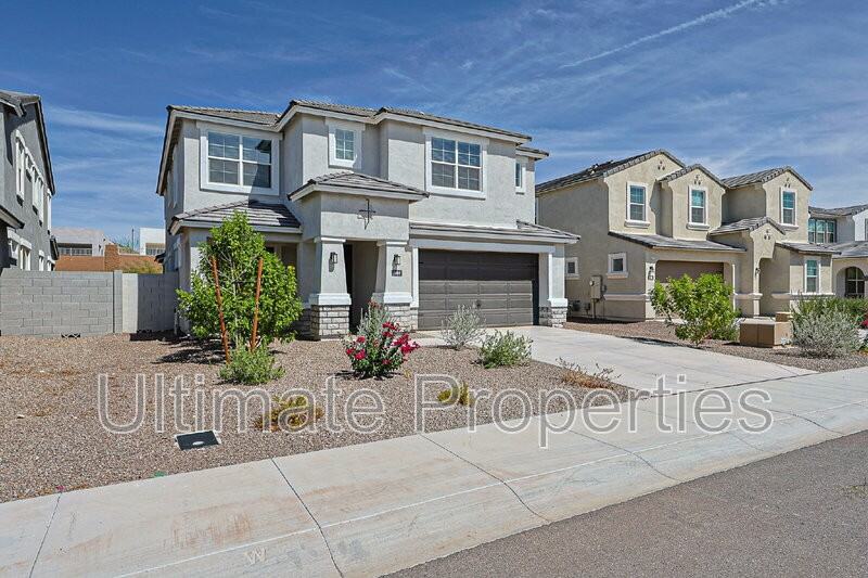 7404 W Buckhorn Trl - Photo 2 of 17