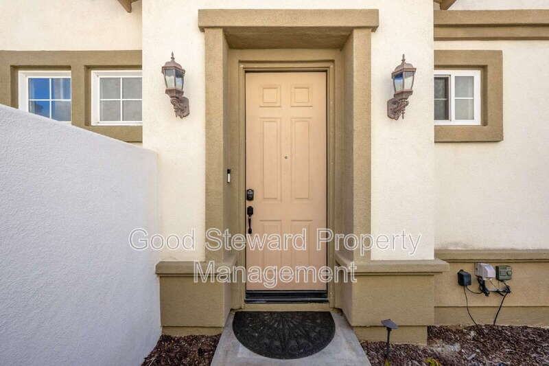 1760 Taylor Ln - Photo 4 of 41
