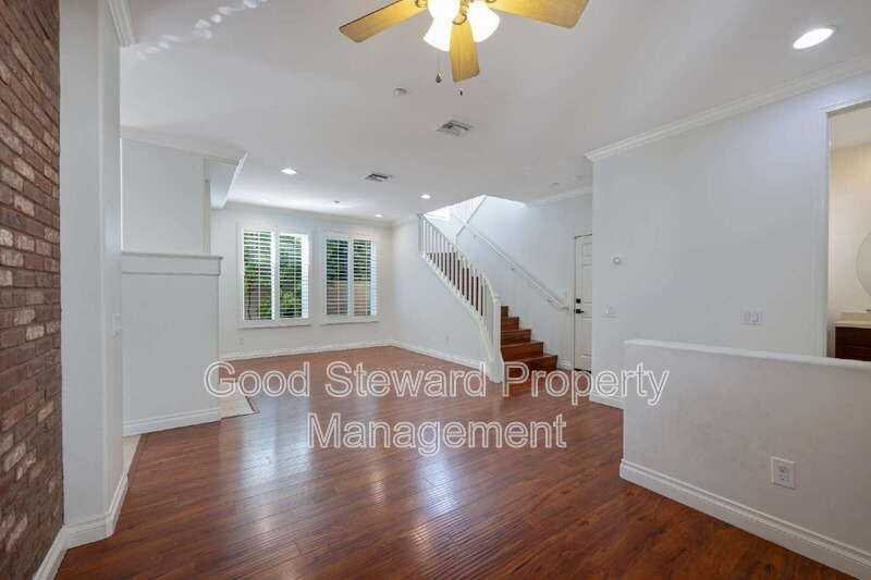 1760 Taylor Ln - Photo 5 of 41