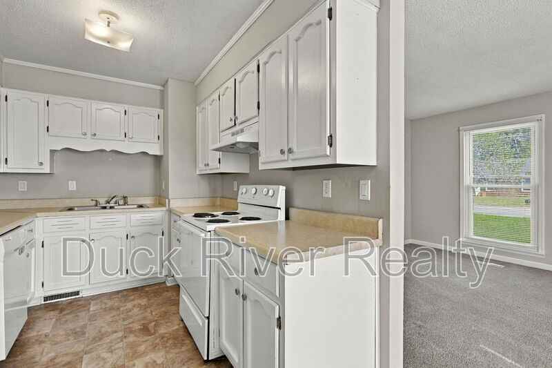 203 Hunter Dr #A - Photo 4 of 22
